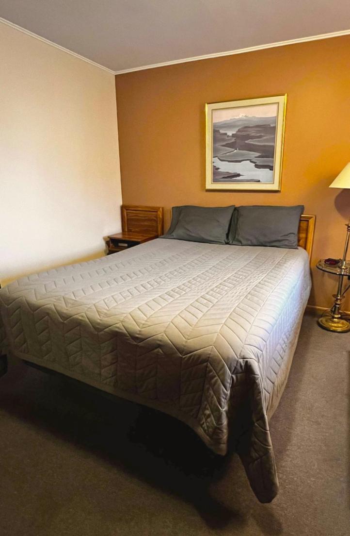 Wilbur The Willows Motel מראה חיצוני תמונה
